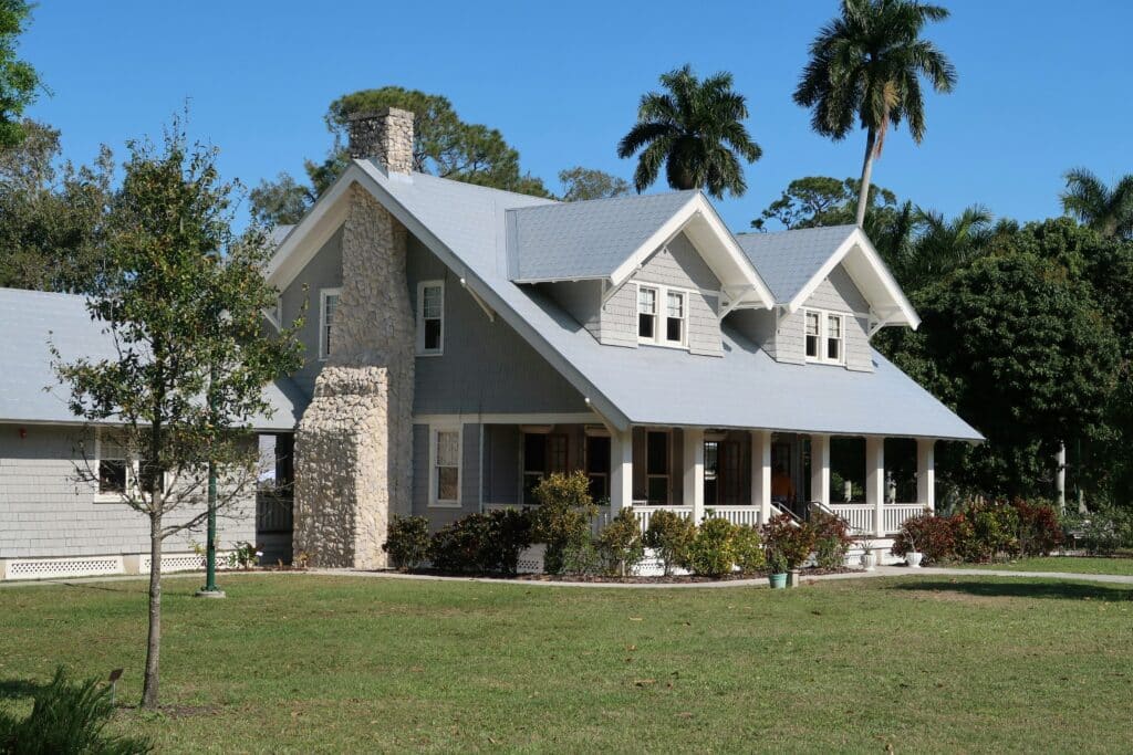 How Shingle Color Impacts Your Energy Bills in Summer